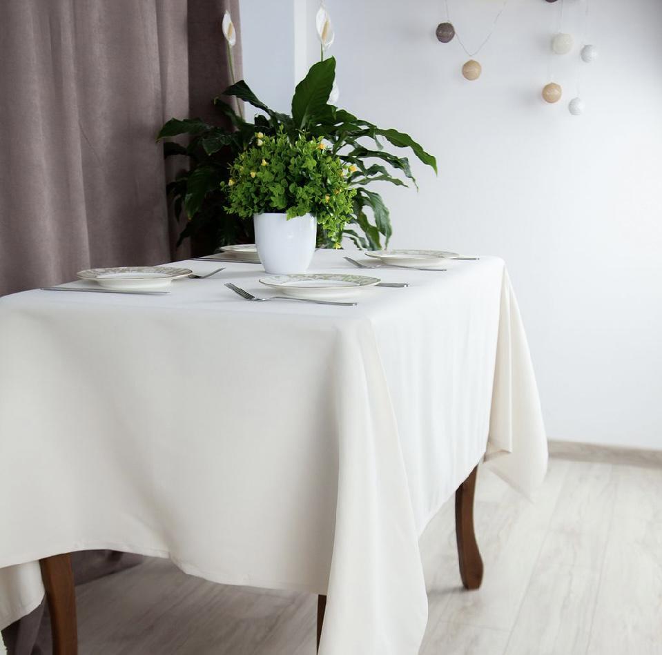 Скатерть водоотталкивающая 150x150 см Молочный