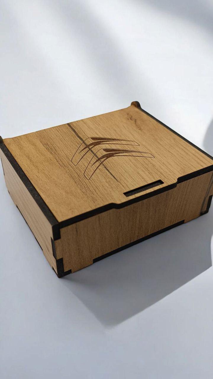 Ароматизатор в дифлектор для авто Citroen из дерева и войлока и аромапарфюм 5 мл (79) - фото 4