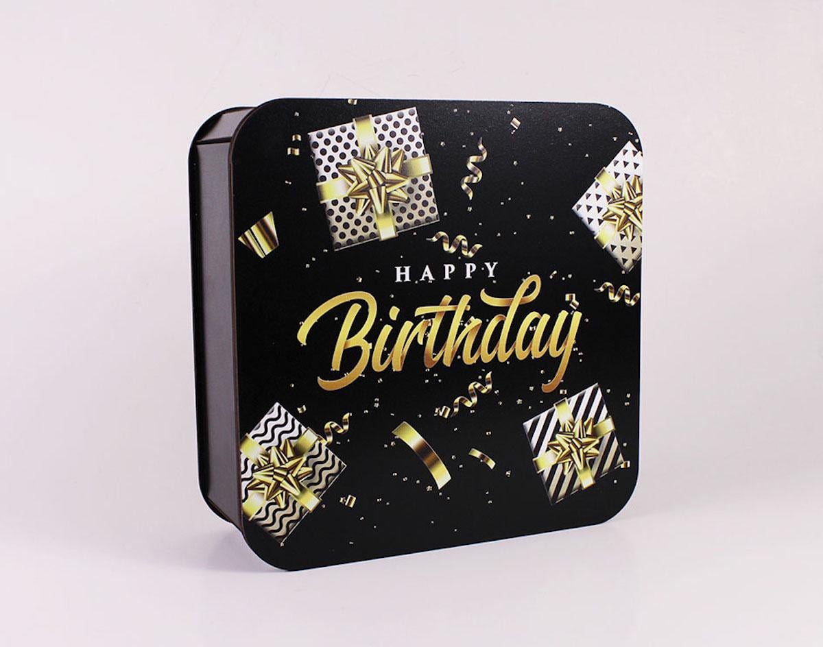 Коробка "Happy Birthday" подарунки середня (3796)