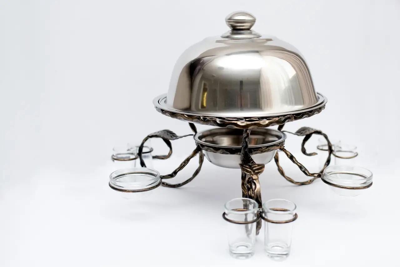 Садж для подогрева шашлыка с соусниками и рюмками стекло 28 см (432167)