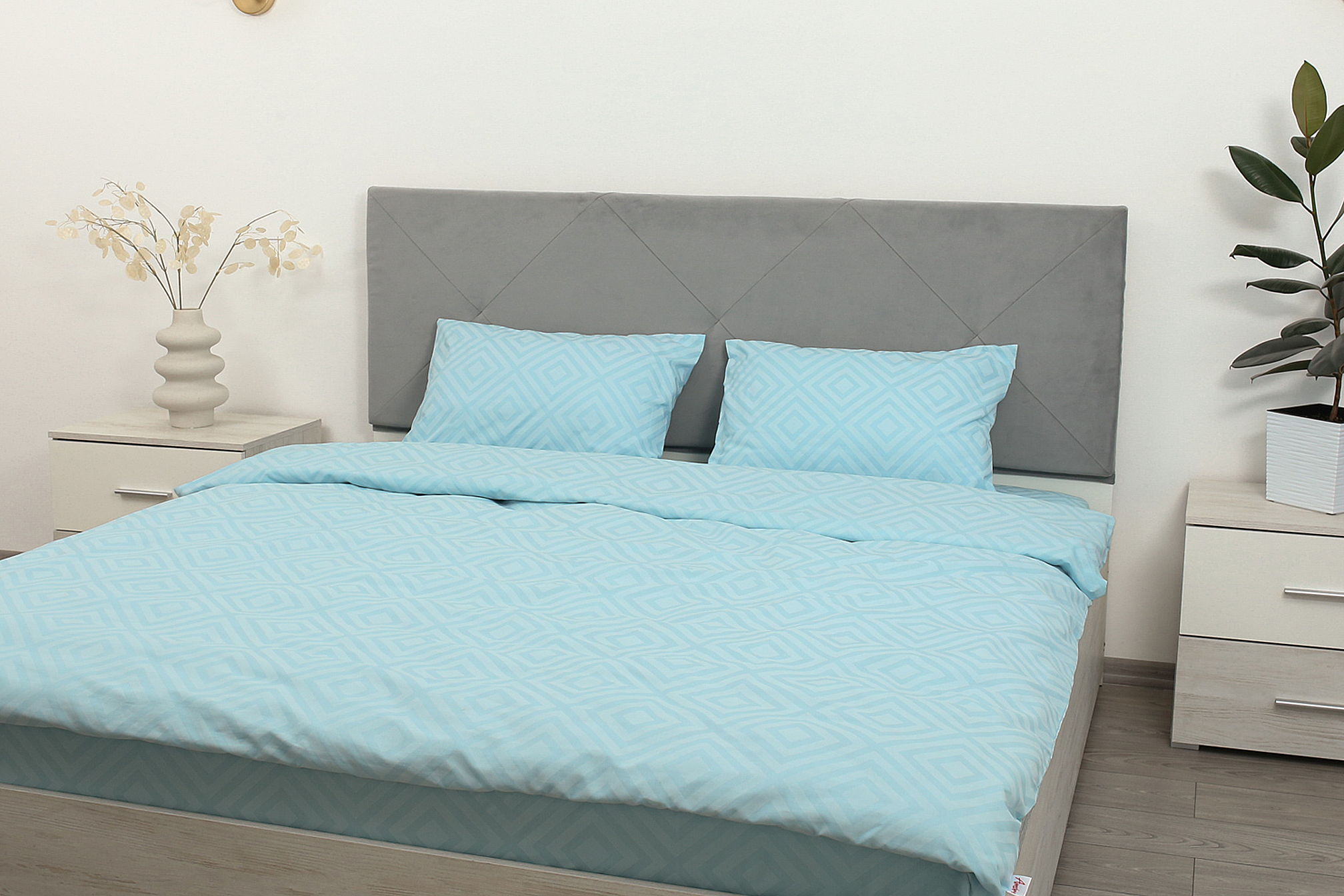 Комплект постільної білизни євро Amore Glux-146 бязь Блакитний (KPB-Ae-Glux-146blue(50x70) - фото 1 Комплект постільної білизни євро Amore Glux-146 бязь Блакитний (KPB-Ae-Glux-146blue(50x70) - фото 1