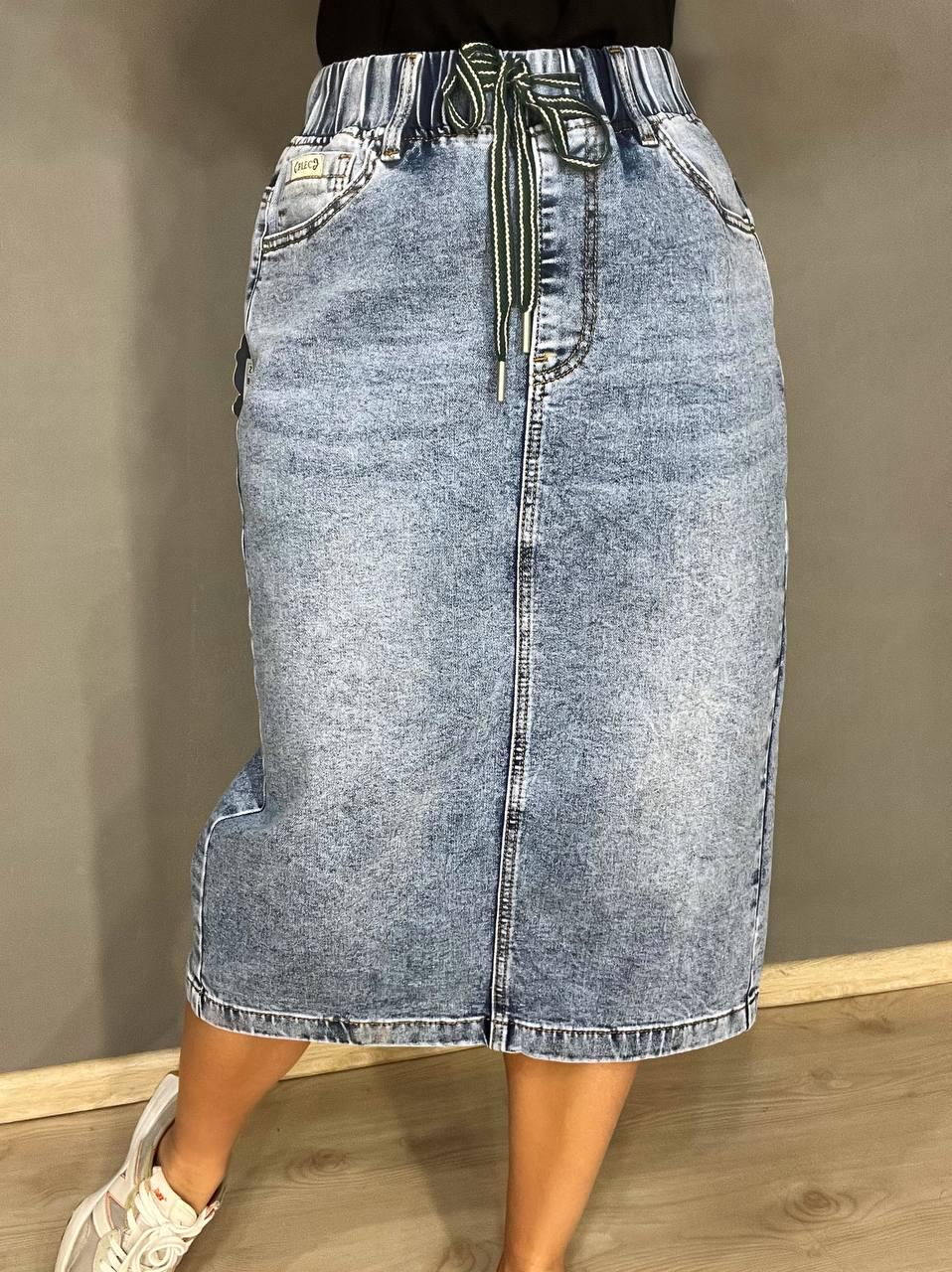 Юбка женская джинсовая ZJY 67501 талия на резинке со шнурком ниже колена разрез сзади р. 44 Голубой (3798) Юбка женская джинсовая ZJY 67501 талия на резинке со шнурком ниже колена разрез сзади р. 44 Голубой (3798)