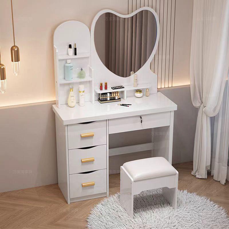 Столик для макіяжу з дзеркалом з LED підсвічуванням та пуфіком 70х35х120 см Білий (17441) Столик для макіяжу з дзеркалом з LED підсвічуванням та пуфіком 70х35х120 см Білий (17441)