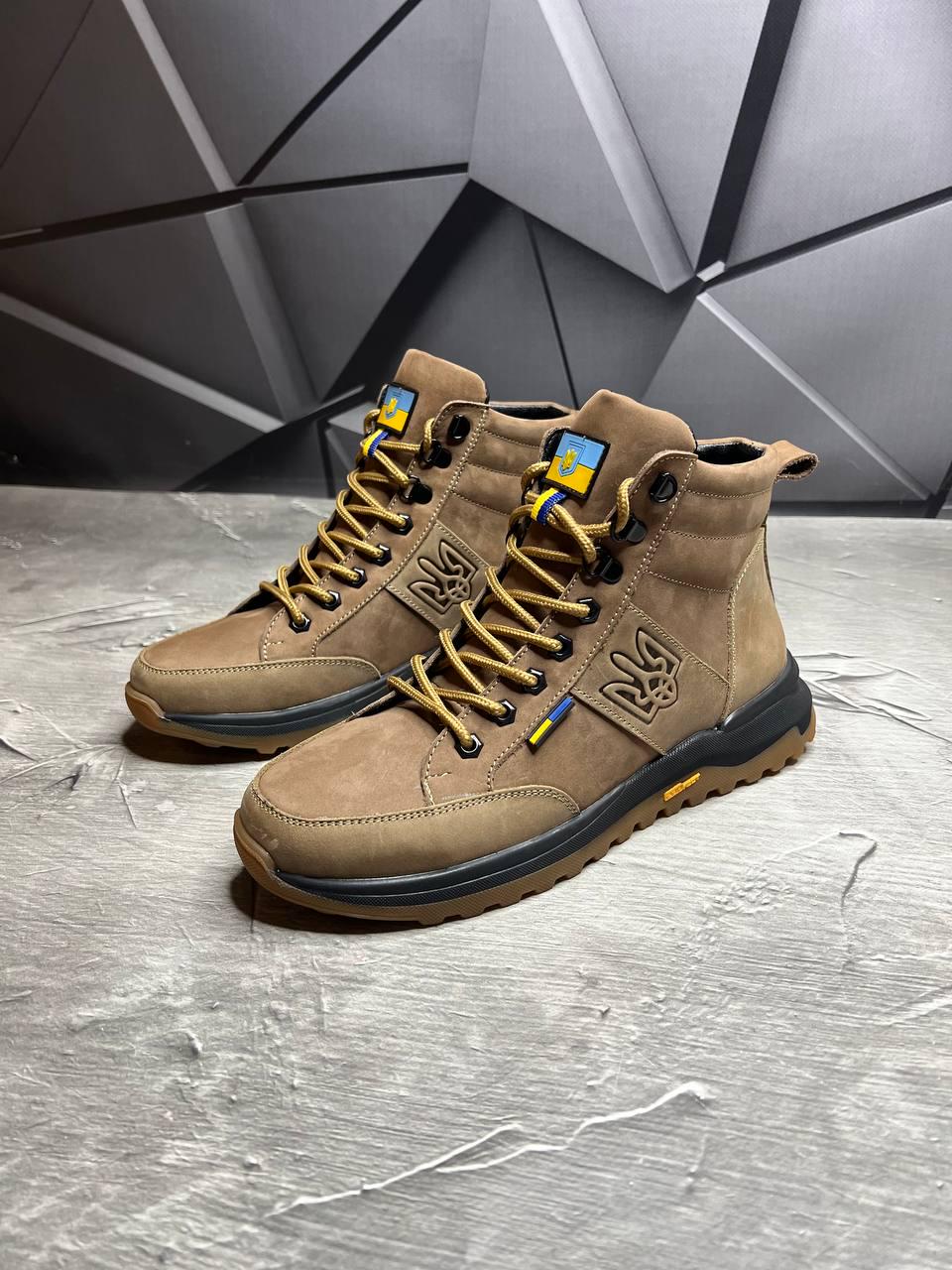 Берці зимові чоловічі з хутром та гербом р. 42 Койот