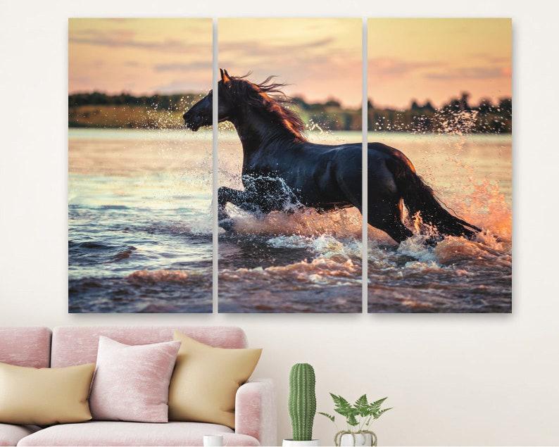 Модульная картина KIL Art Эффектная лошадь на холсте из трех частей 156x100 см (M3_XL_237)