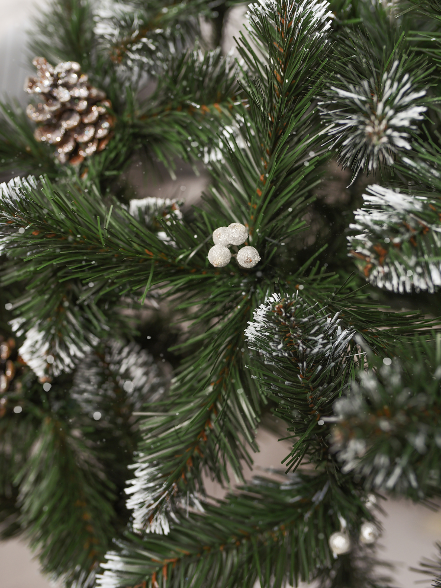 Искусственная елка пушистая со снегом YaLINKA КS20 с серебряными шишками и жемчужинами 200 см Серебристый (90887638) - фото 2 Искусственная елка пушистая со снегом YaLINKA КS20 с серебряными шишками и жемчужинами 200 см Серебристый (90887638) - фото 2