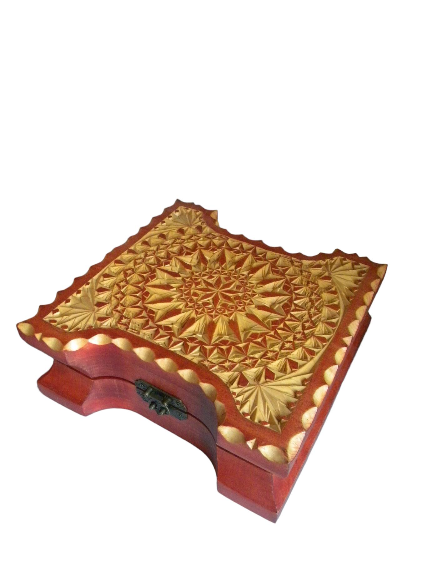 Шкатулка с дерева акации на ножках 200х120х90 мм