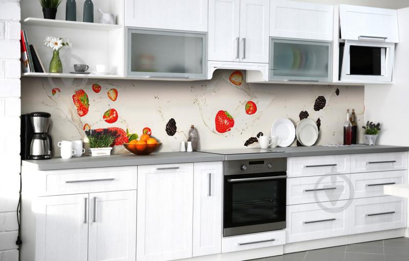 Скинали на кухню Zatarga «Ягодный шейк» 600х3000 мм виниловая 3Д наклейка кухонный фартук самоклеящаяся