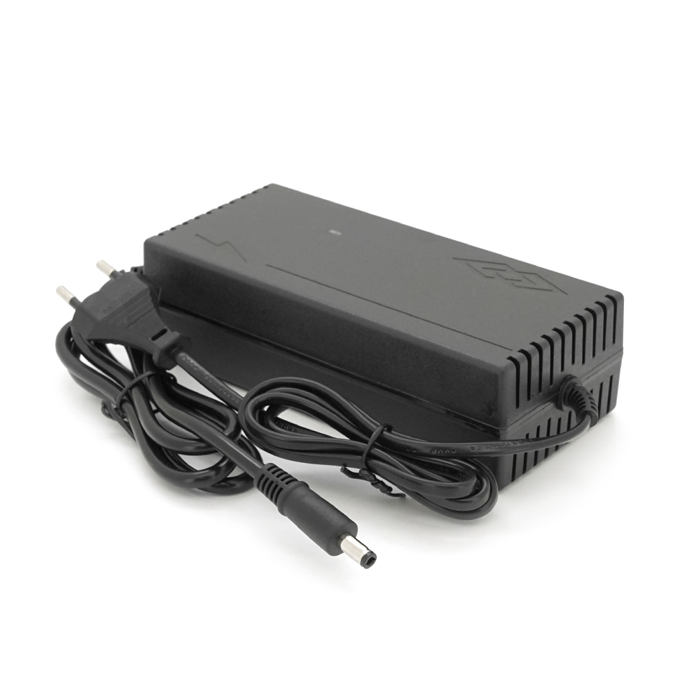 Зарядное устройство VOLTRONIC LiFePO4 12V 4S 10A для литий-железо-фосфатных аккумуляторов с индикатором (36785)