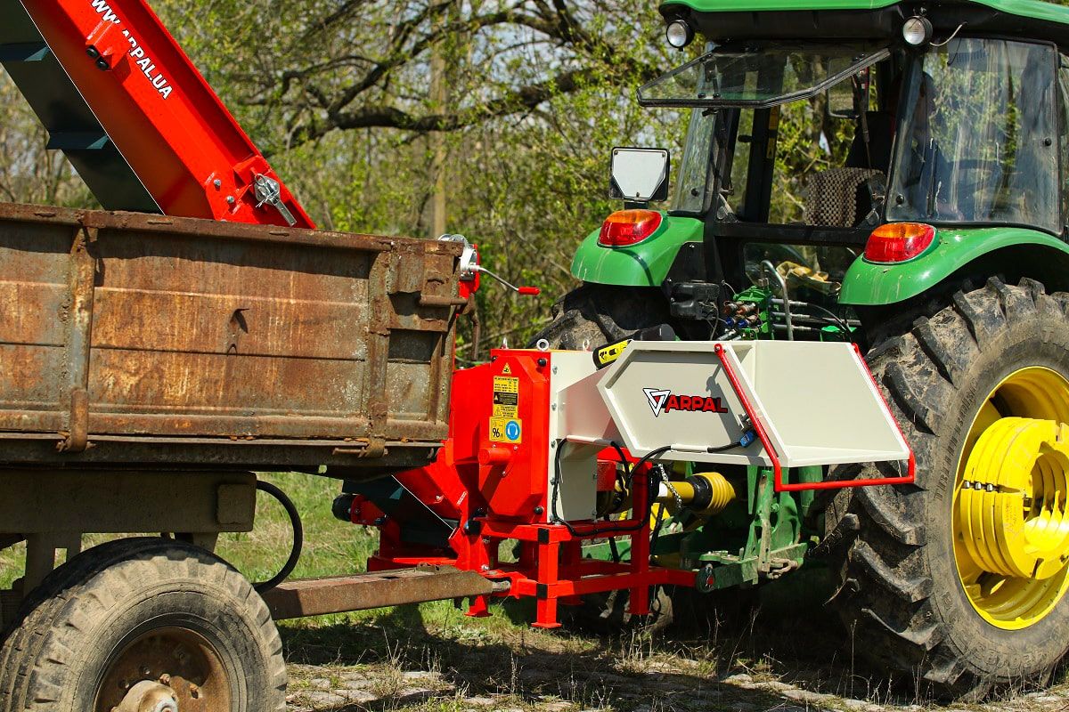 Подрібнювач гілок Arpal на дрова до трактора (АМ-120ТР-К) - фото 10 Подрібнювач гілок Arpal на дрова до трактора (АМ-120ТР-К) - фото 10
