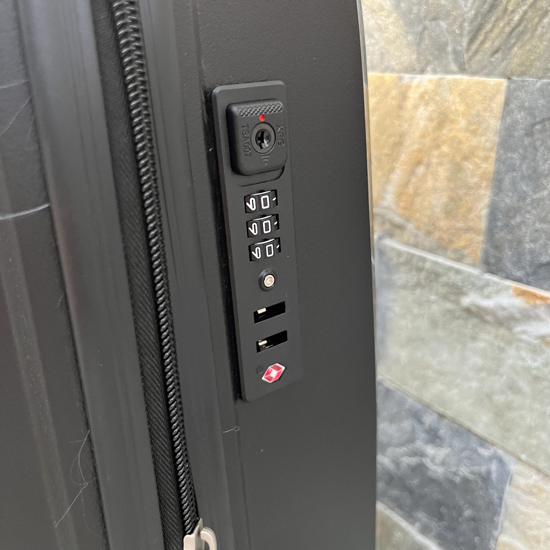 Валіза дорожня мала з поліпропілену Wings DQ181-04 S Чорний - фото 4 Валіза дорожня мала з поліпропілену Wings DQ181-04 S Чорний - фото 4