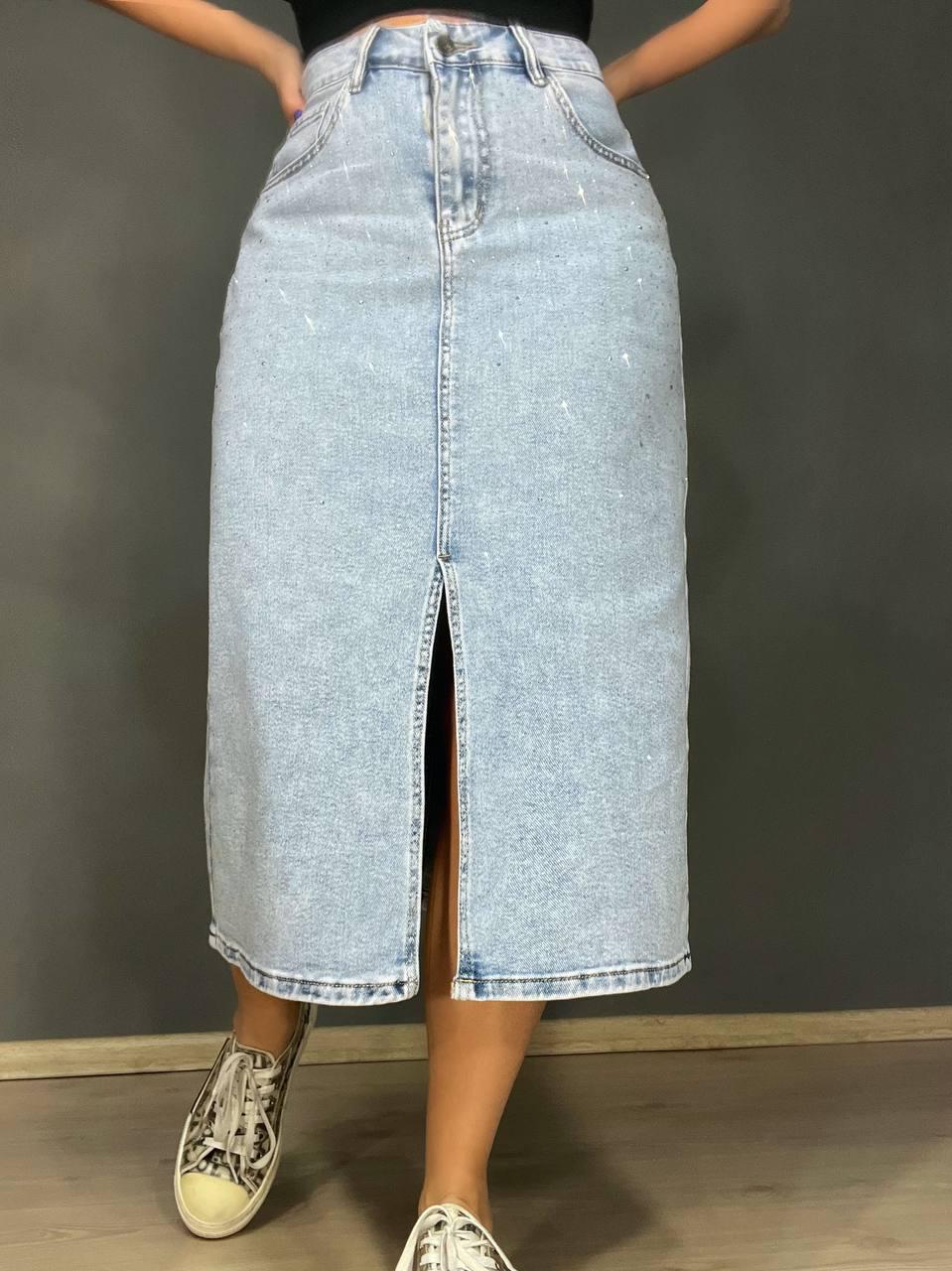 Спідниця жіноча джинсова Liana 421 розсип камінців пряма розріз попереду стрейчева великі розміри р. 32 Блакитний (3992) - фото 1 Спідниця жіноча джинсова Liana 421 розсип камінців пряма розріз попереду стрейчева великі розміри р. 32 Блакитний (3992) - фото 1