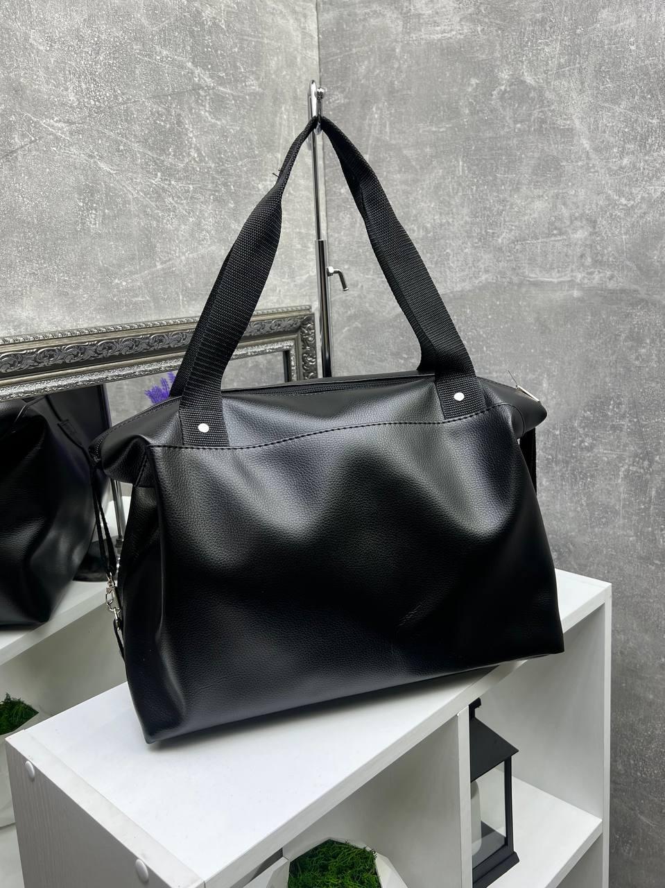 Сумка женская на плечо спортивная из экокожи дорожная большая Черный - фото 7 Сумка женская на плечо спортивная из экокожи дорожная большая Черный - фото 7