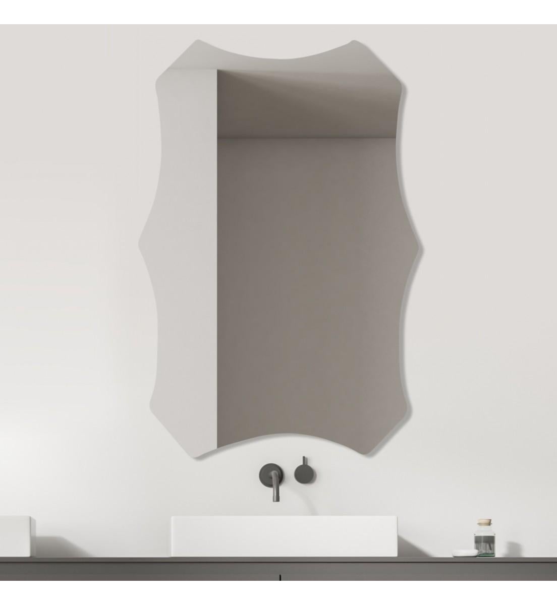 Зеркало на самоклейке на самоклейке фигурное 400х600х2 мм (1521)