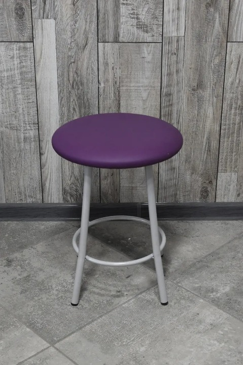 Табурет кухонний Муза металевий з м'яким сидінням 30х45 см Фіолетовий/Білий (28374508)