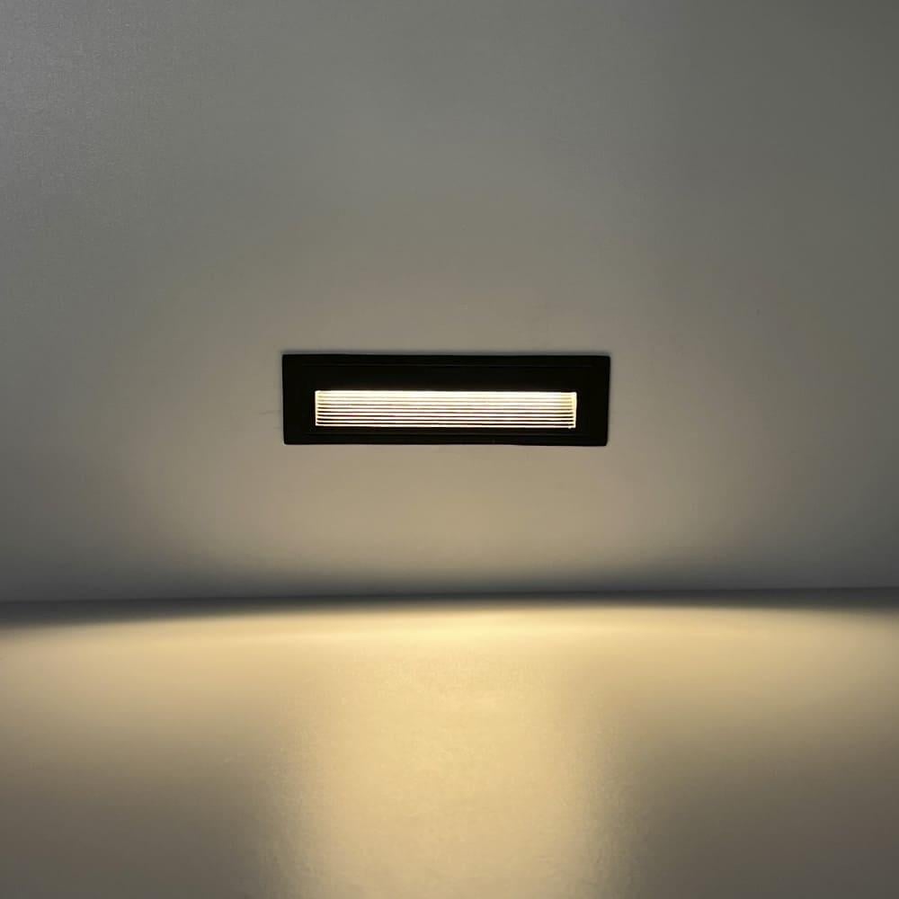 Светильник для лестницы в горизонтальном корпусе 202х57 мм (10015) - фото 3