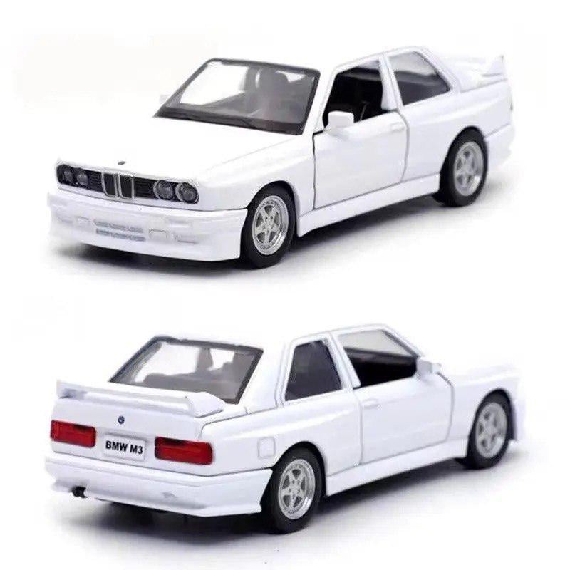 Модель автомобіля BMW M3 E30 1987 1:43 Білий (2009) - фото 4