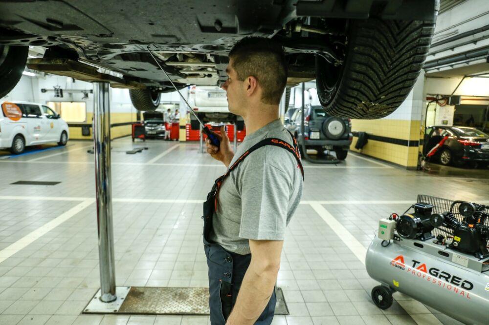 Набір викруток з магнітним наконечником TAGRED TA1102 450 мм - фото 3 Набір викруток з магнітним наконечником TAGRED TA1102 450 мм - фото 3