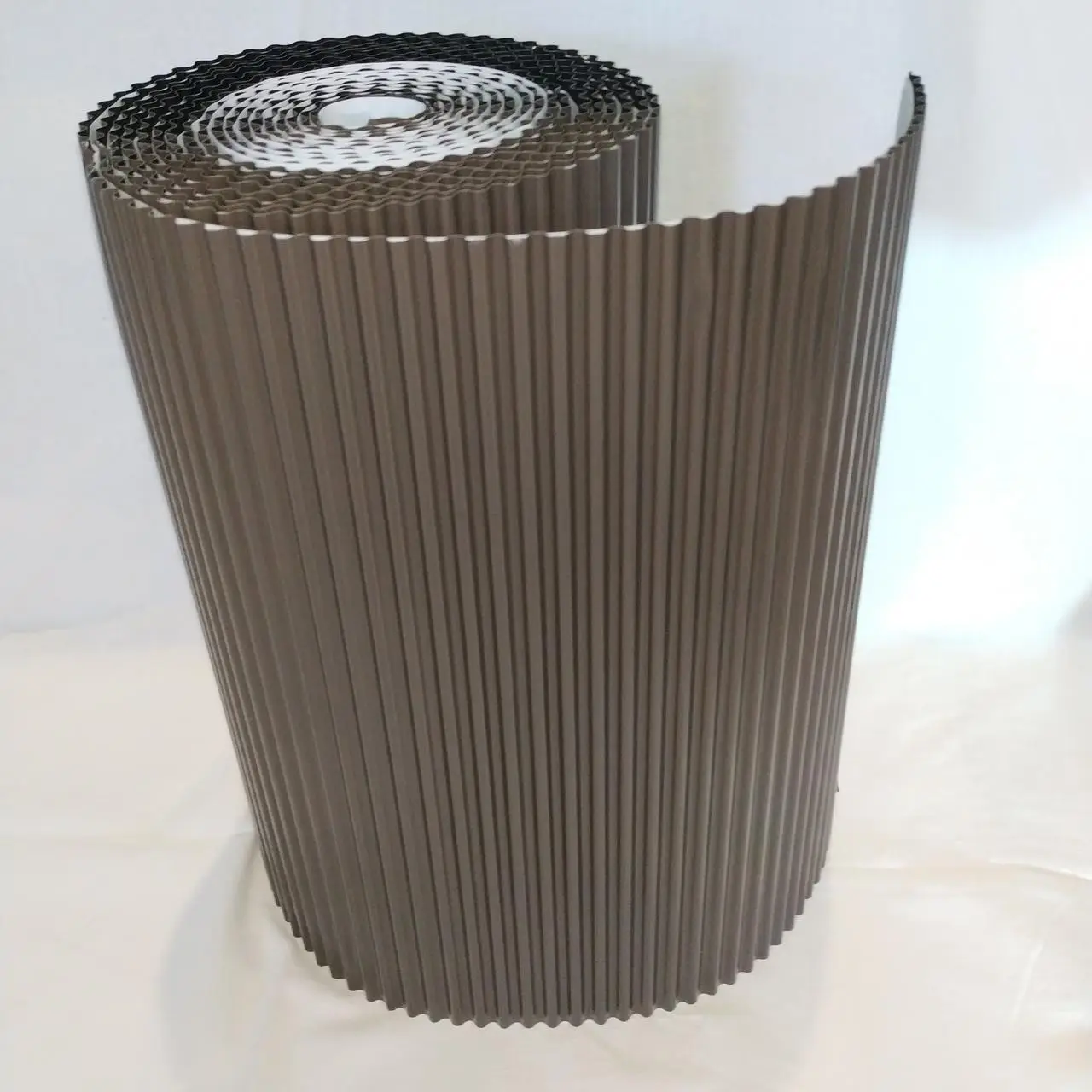 Лента для обработки примыкания Керамакс алюминиевая 300х5000 мм Коричневый (1885)