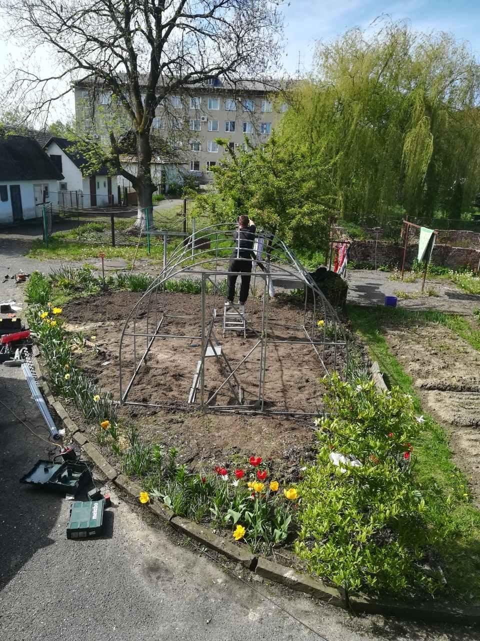 Теплиця Західна-4 Зигзаг профіль 3х4х2 м з плівкою 150 мкм - фото 3 Теплиця Західна-4 Зигзаг профіль 3х4х2 м з плівкою 150 мкм - фото 3