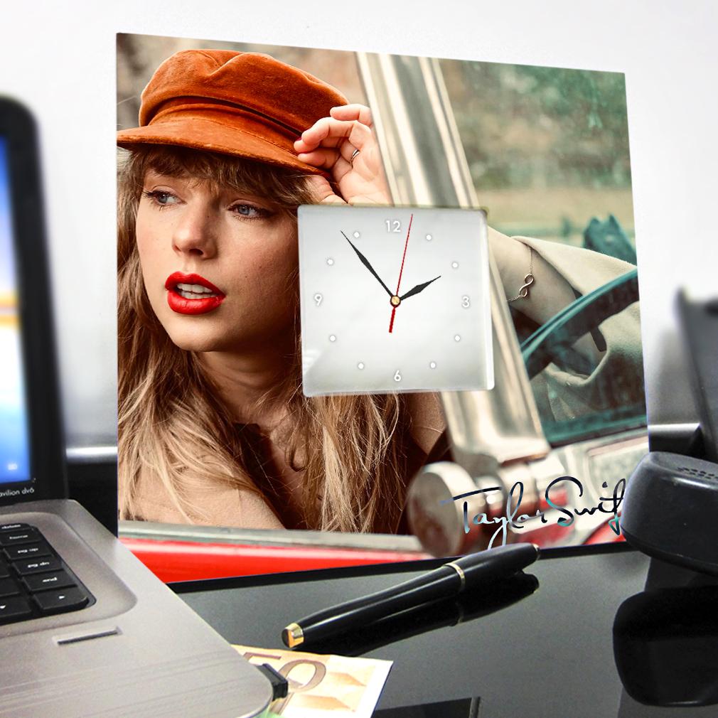 Часы Певица Taylor Swift 260x260 мм (C04661) - фото 3 Часы Певица Taylor Swift 260x260 мм (C04661) - фото 3