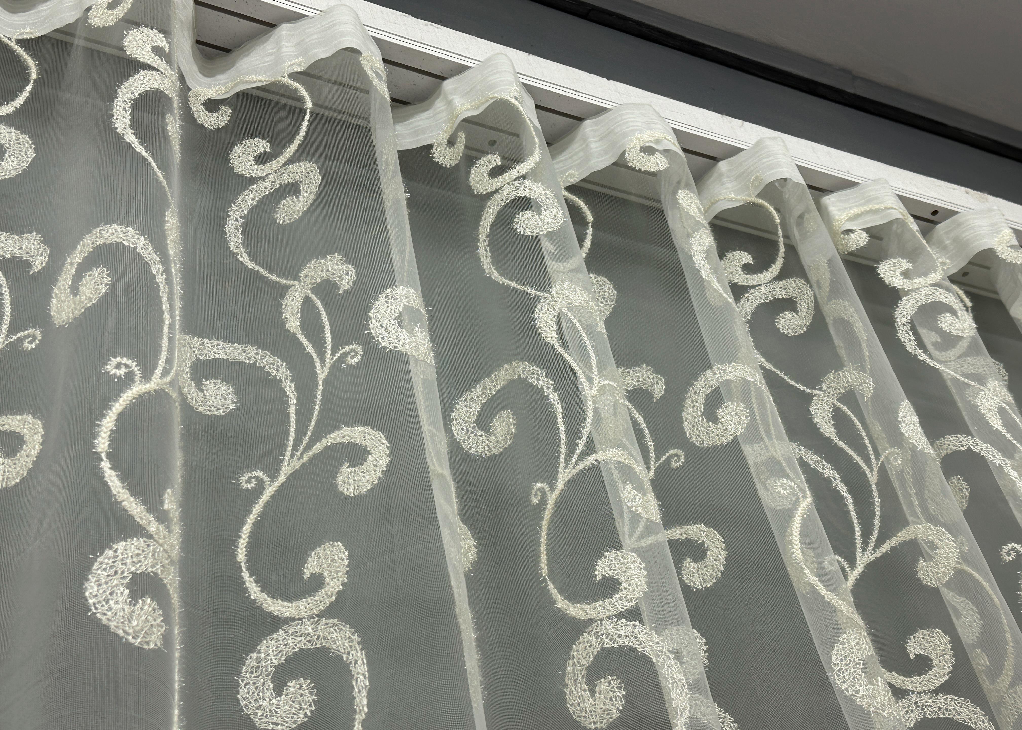 Тюль VR-Textil 1684т Фатін з вишивкою та люрексом 300х270 см Молочний (42-0727) - фото 10 Тюль VR-Textil 1684т Фатін з вишивкою та люрексом 300х270 см Молочний (42-0727) - фото 10