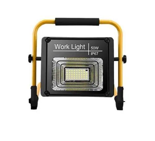 Прожектор с солнечной панелью Work Light 50W 5000 мАч IP 67 240х200х225 мм аккумуляторный с функцией повербанка