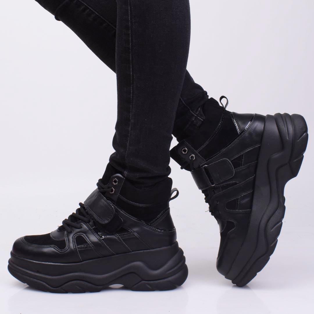 Кроссовки женские Fashion 335000 р. 38 24 см