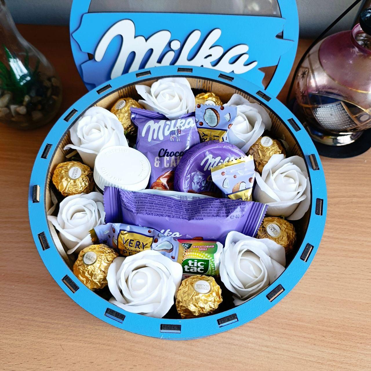 Подарочный бокс милка со сладостями и мыльными розами для девушки на день влюбленных/8 марта/день рождения (ar226)