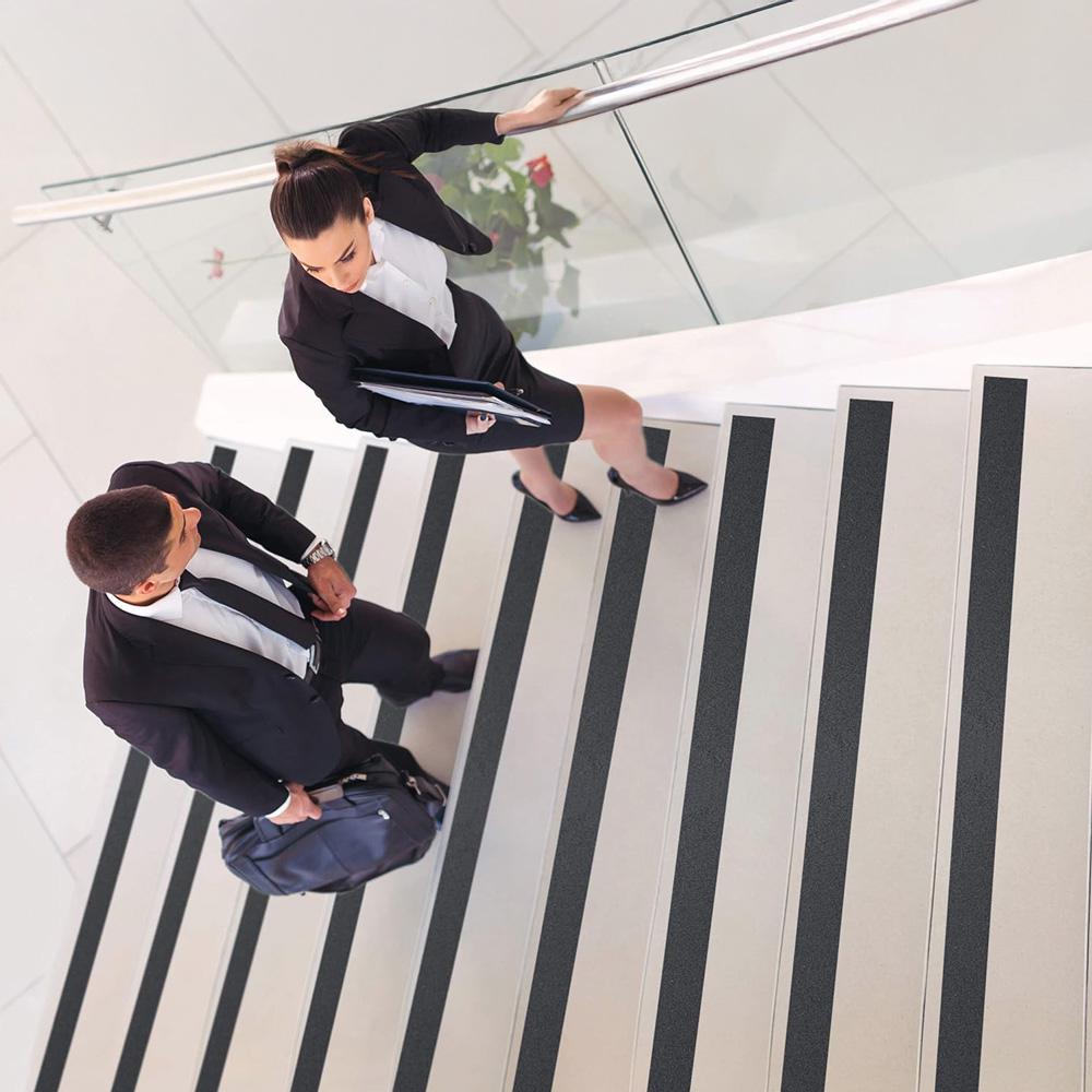 Стрічка проти ковзання для сходів HF 5 см 5 м Сірий (472753724) - фото 3 Стрічка проти ковзання для сходів HF 5 см 5 м Сірий (472753724) - фото 3