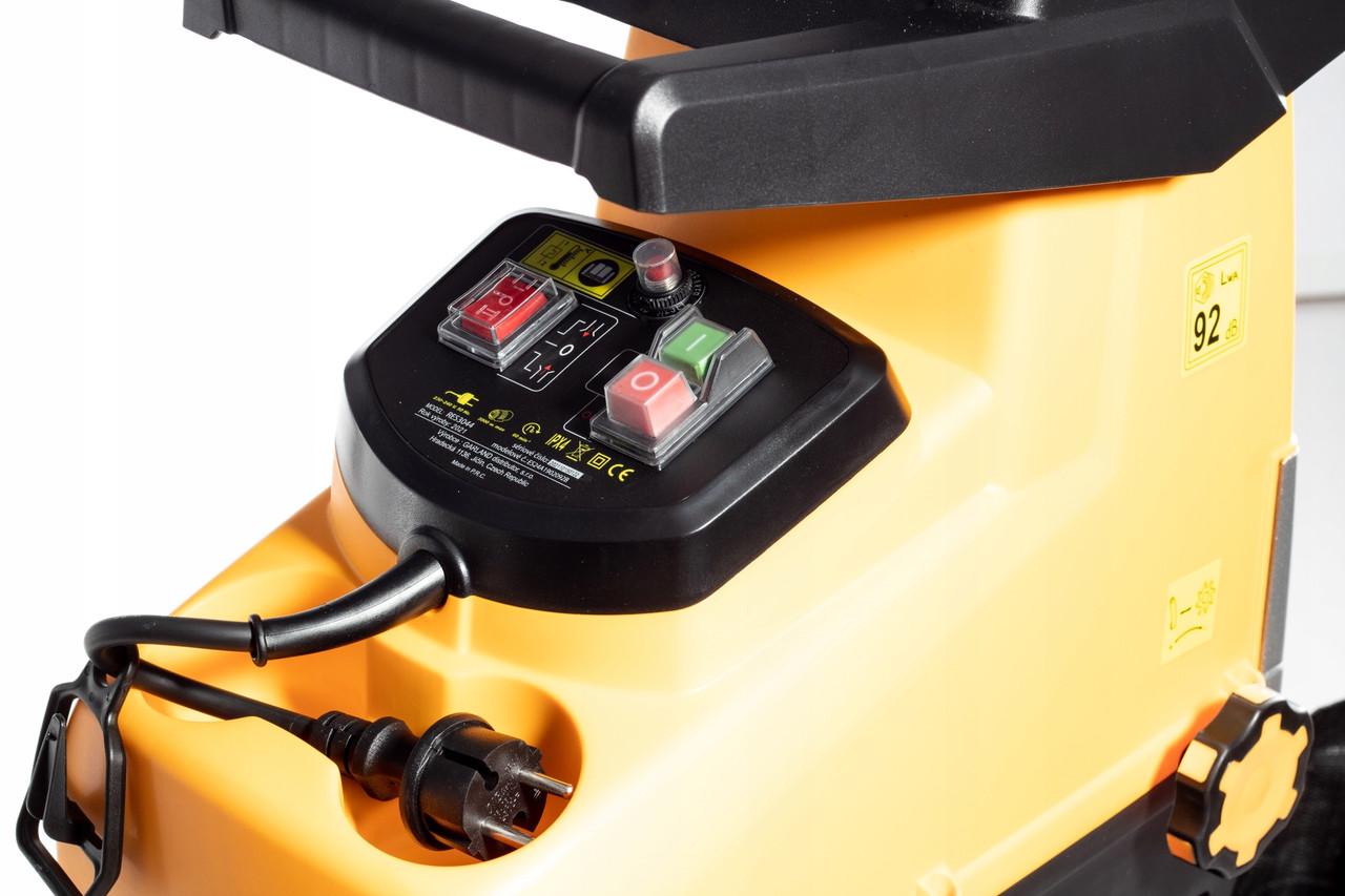 Подрібнювач гілок фрезерний Riwall RES 3044 3000W - фото 7 Подрібнювач гілок фрезерний Riwall RES 3044 3000W - фото 7