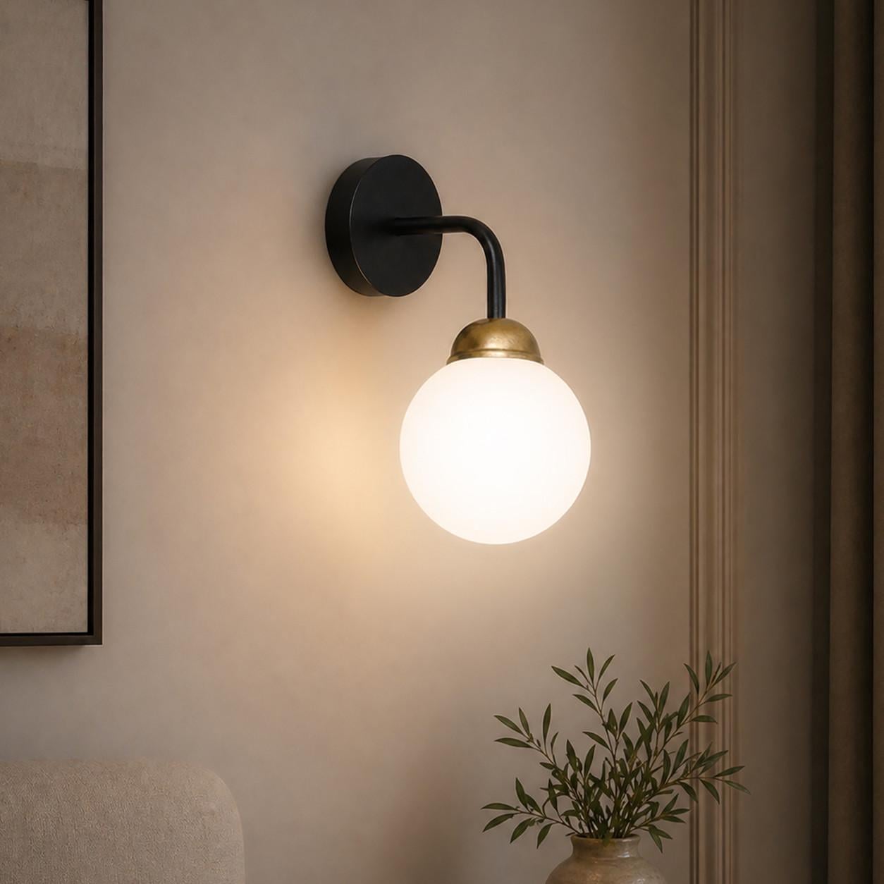 Бра MSK ELECTRIC Luna со стеклянным плафоном под лампу Е27 Черный (PL 20260-1 BK)