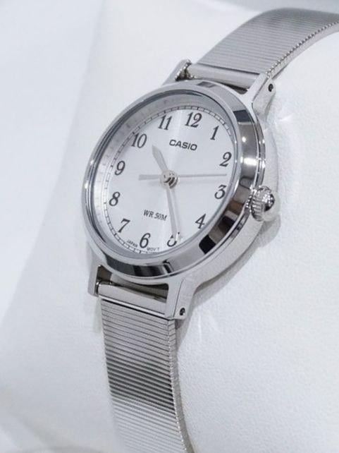Наручний годинник жіночий Casio LTP-B170D-7B Timeless Collection Lady Timeless Collection з сталевим корпусом Білий (2917252270)