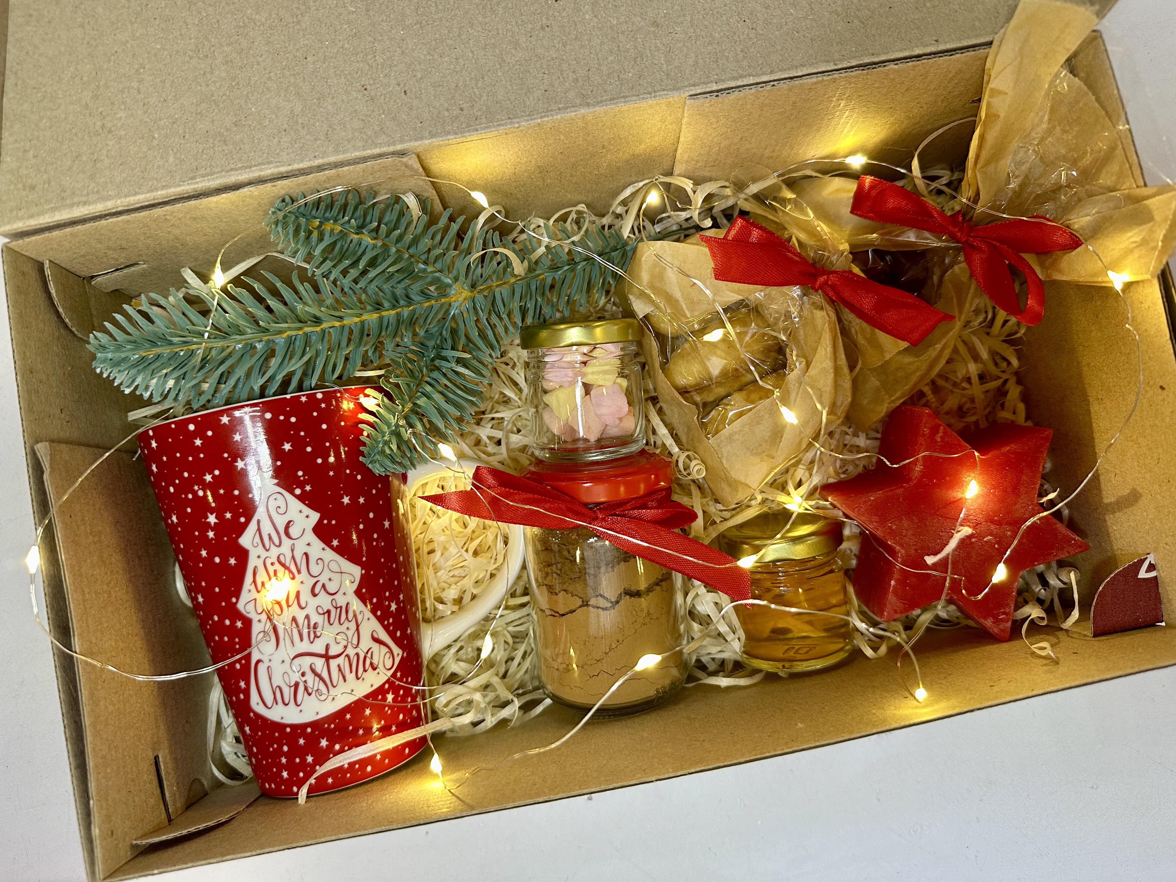 Набір новорічний з какао/маршмеллоу та смаколиками (13529426)