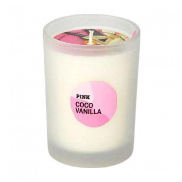 Свеча ароматизированная Pink Scented Candle Coco Vanilla 180 г (1936689442)