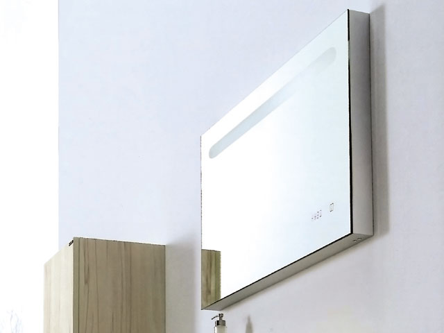 Зеркало для ванной комнаты Aqua-World с подсветкой LED в алюминиевой рамке с тачскрином 600х500 мм (МК03-60)