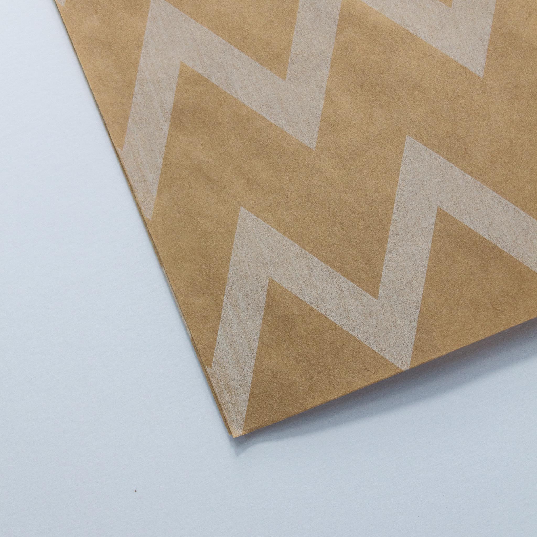 Пакет подарочный бумажный с рисунком орнамент зиг-заг без ручек 210х120х290 мм 50 шт. - фото 6