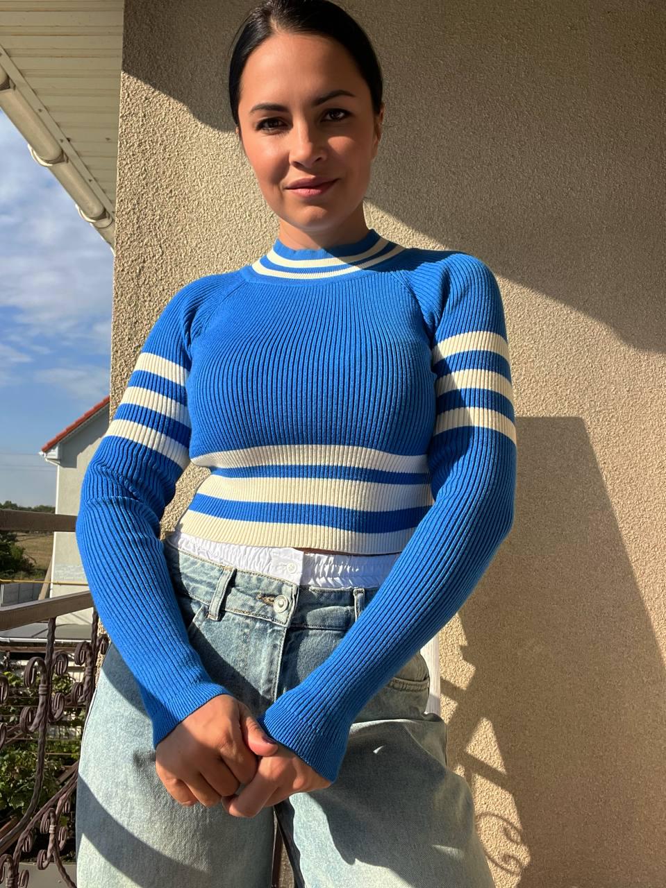 Светр гольф жіночий MIX RAY 6728 смуга кроп-топ короткий OS Синій (1020) - фото 1 Светр гольф жіночий MIX RAY 6728 смуга кроп-топ короткий OS Синій (1020) - фото 1