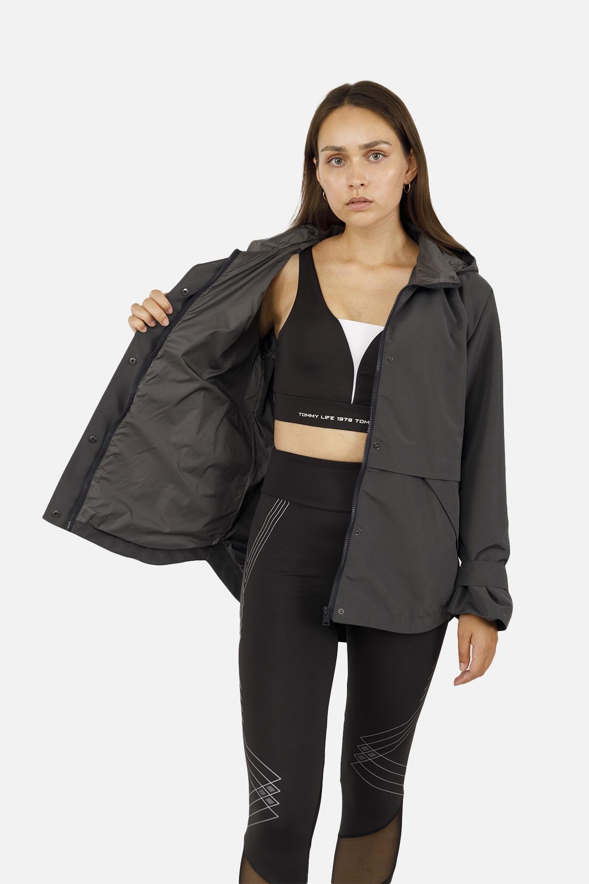 Вітровка жіноча р. 40 Темно-сірий (SKT001018248) - фото 3 Вітровка жіноча р. 40 Темно-сірий (SKT001018248) - фото 3