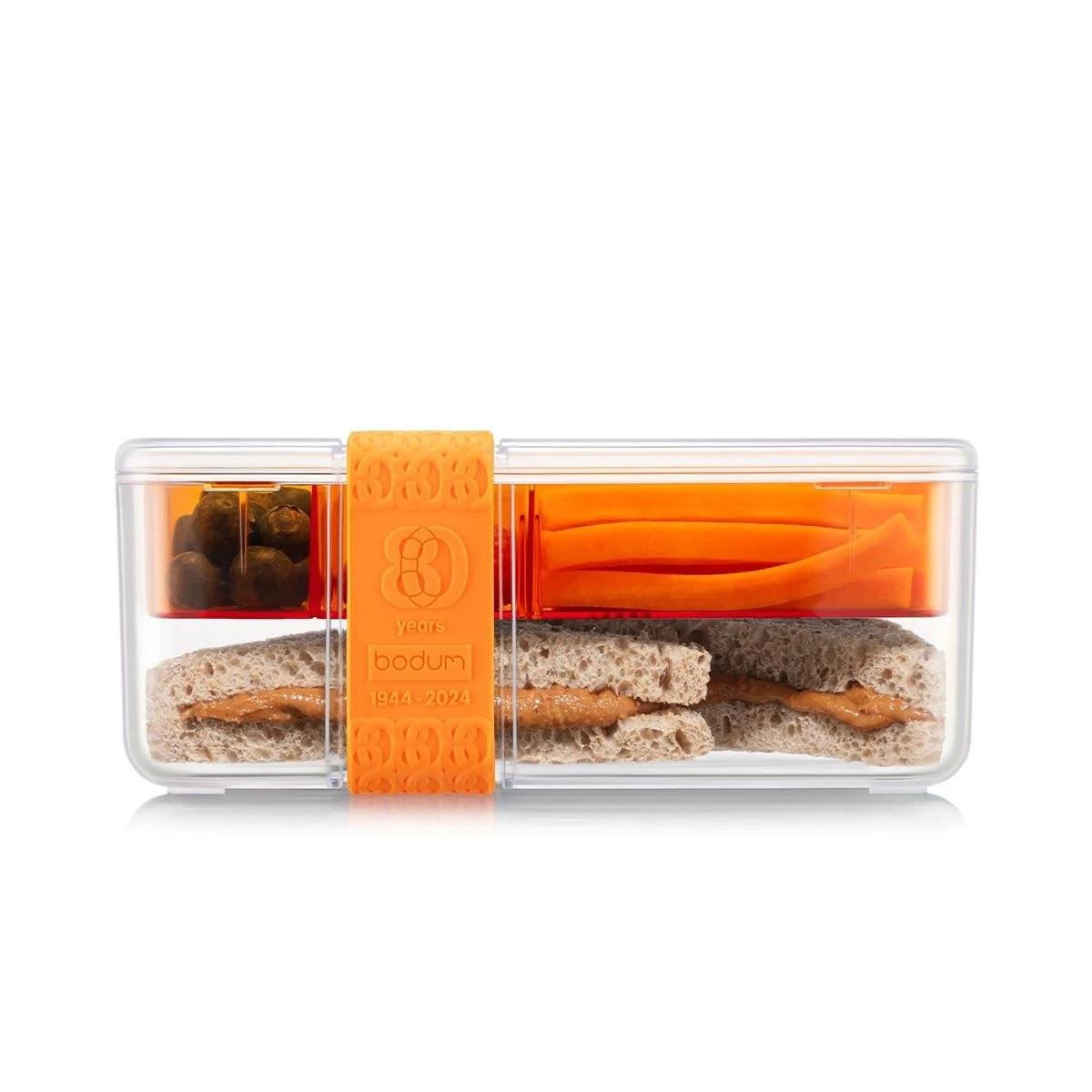 Ланч-бокс зі столовими приладами Bodum К12017-926-395SТR-80 (28106277) Ланч-бокс зі столовими приладами Bodum К12017-926-395SТR-80 (28106277)