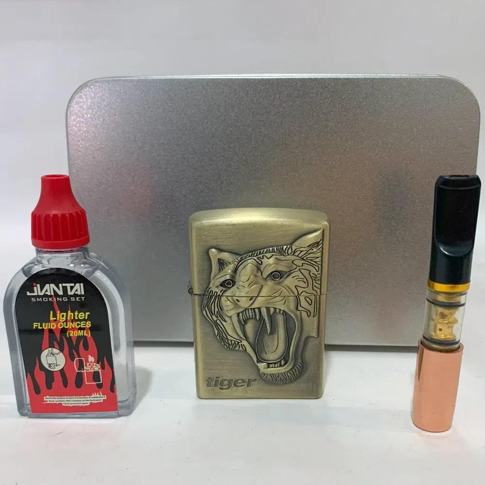 Набор подарочный бензиновый Tiger зажигалка/мундштук/баллончик бензина (32162174)