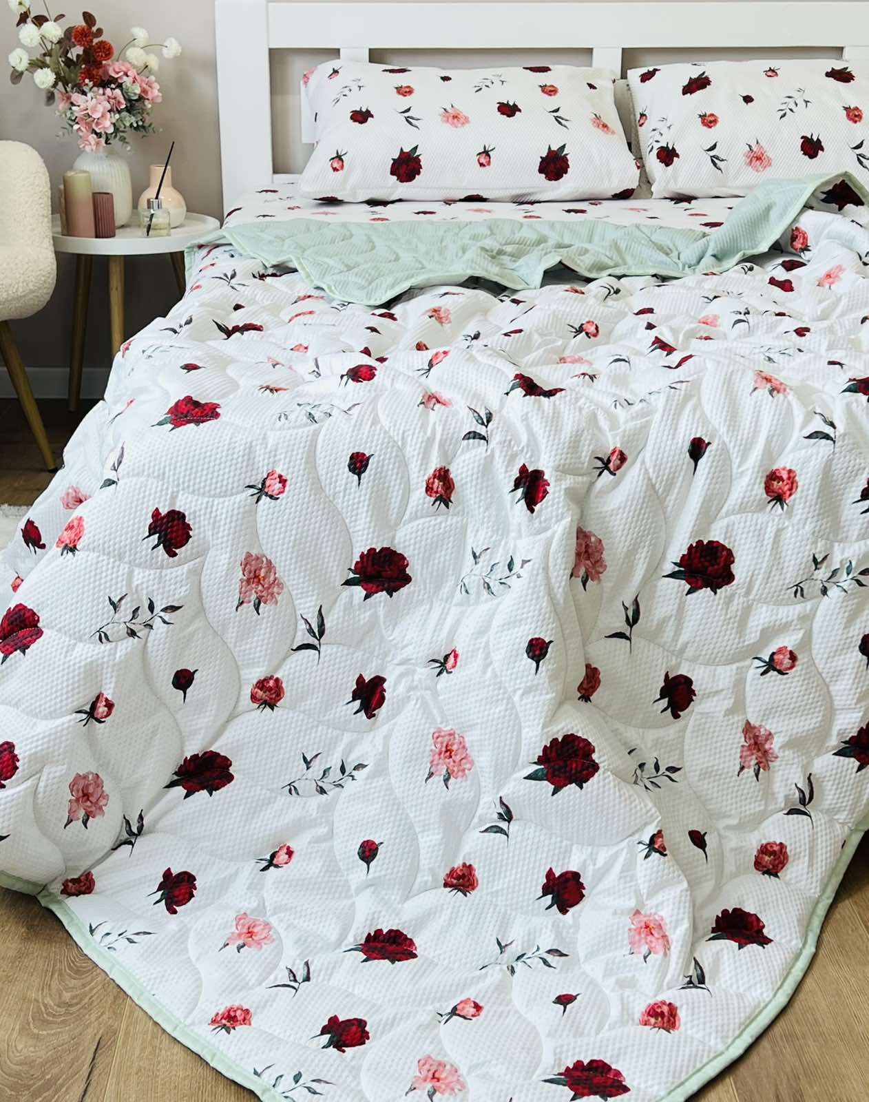 Комплект постільний жниварка з ковдрою з квітковим малюнком полуторний 150x215 см Білий (27477698) - фото 4 Комплект постільний жниварка з ковдрою з квітковим малюнком полуторний 150x215 см Білий (27477698) - фото 4