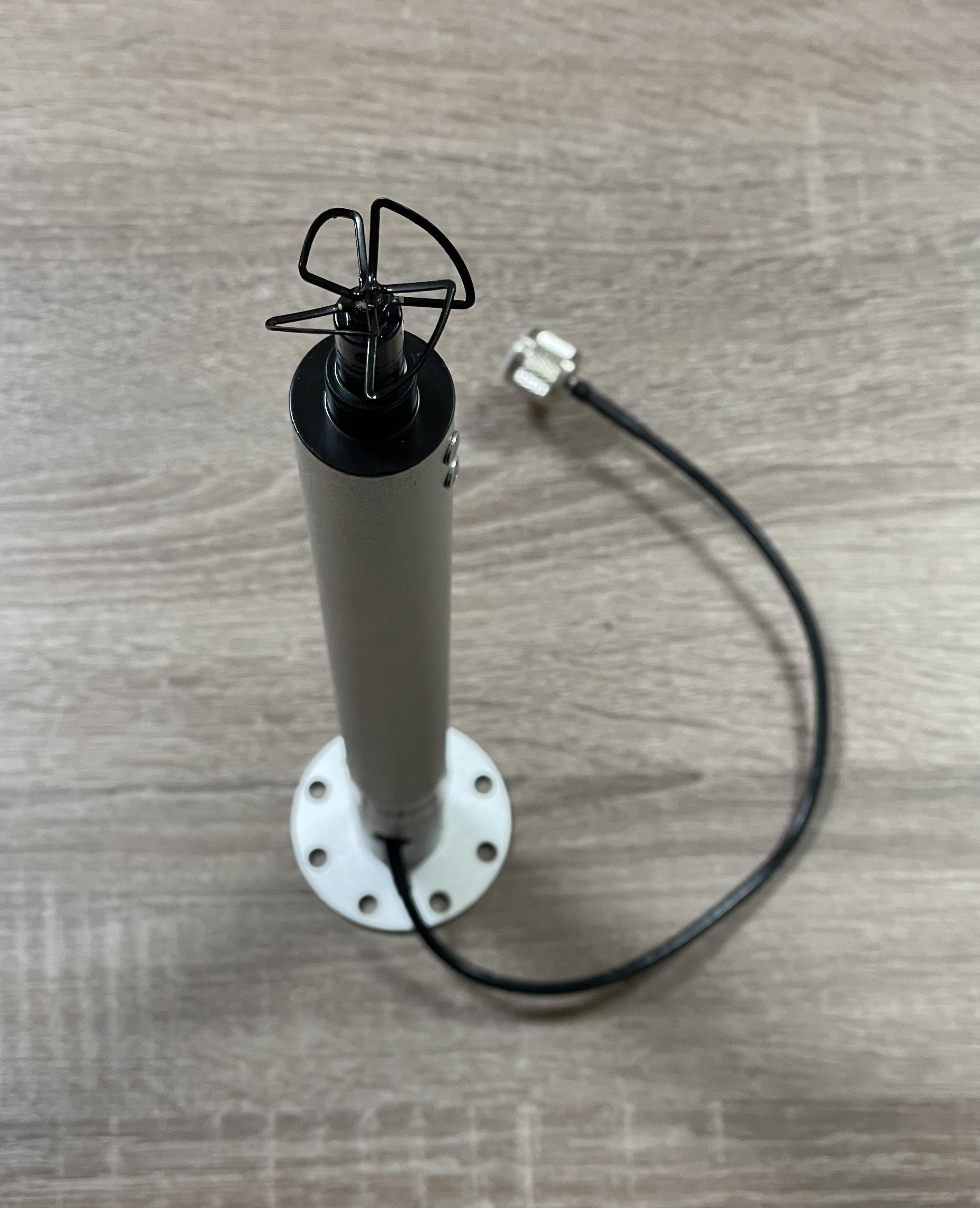 Антена 5725-5850Mhz Clover YNX-5.8G 50w 3,5dbi VSWR<2.0 N-Male всеспрямована конюшинна (00-00025570)