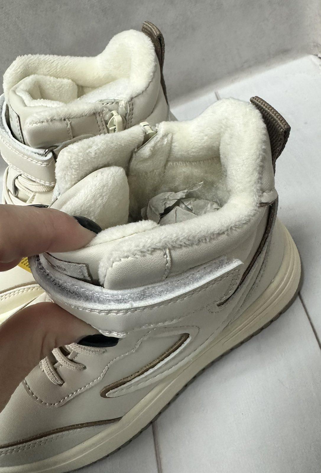 Кросівки зимові дитячі на овчиніClibee р.37 23,5 см Бежевий - фото 3 Кросівки зимові дитячі на овчиніClibee р.37 23,5 см Бежевий - фото 3