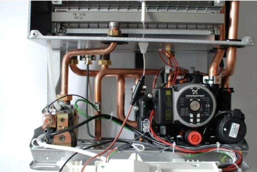 Котел газовый турбированный Immergas Eolo Mythos 24 2E двухконтурный модуляция пламени труба в комплекте (Eolo Mythos 24 2E) - фото 3 Котел газовый турбированный Immergas Eolo Mythos 24 2E двухконтурный модуляция пламени труба в комплекте (Eolo Mythos 24 2E) - фото 3