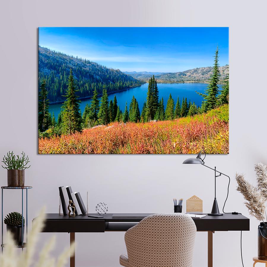 Картина природа Лес на берегу синего озера 80x54 см (A1135-1)