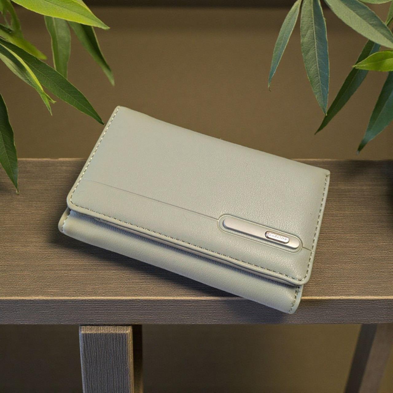 Кошелек маленький на магните с внешним отделом для монет Saralyn С-3707В 13х8 см Оливковый