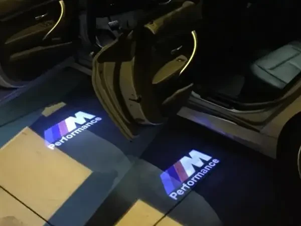 Проекція дверей BMW М E39 E53 E70 E60 E90 F10 F30 (925) - фото 2