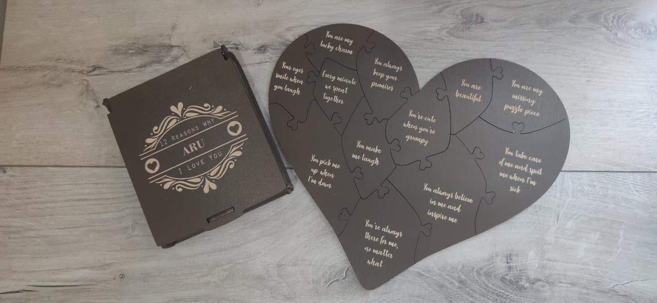Пазл деревянный в форме сердца "12 причин чому Я тебе люблю" в деревянной коробочке (KG-4832)