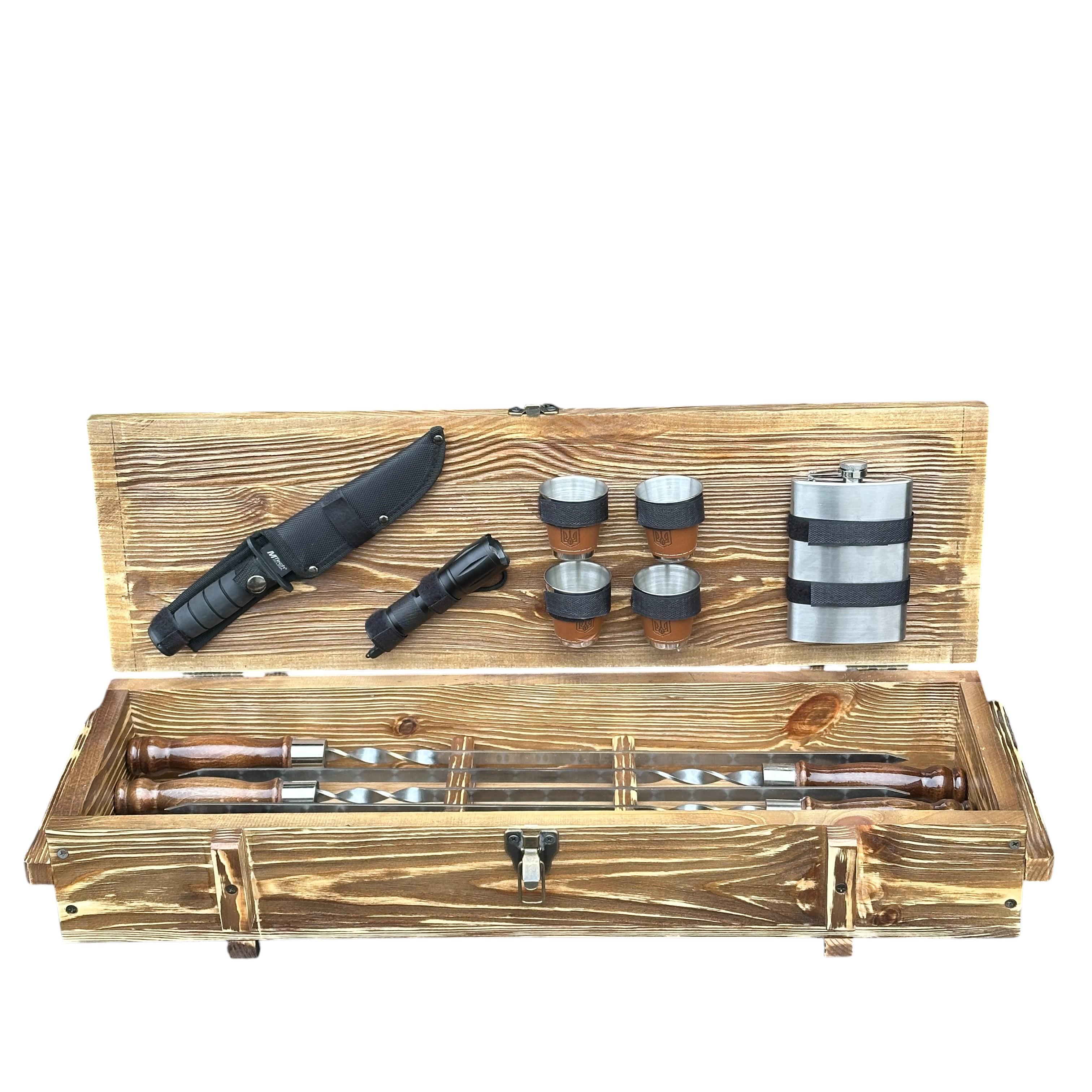 Подарочный набор шампуров с аксессуарами Mzavod Милитари из нержавеющей стали в деревянном кейсе 740x250x160 мм (136-17-1191810000805)